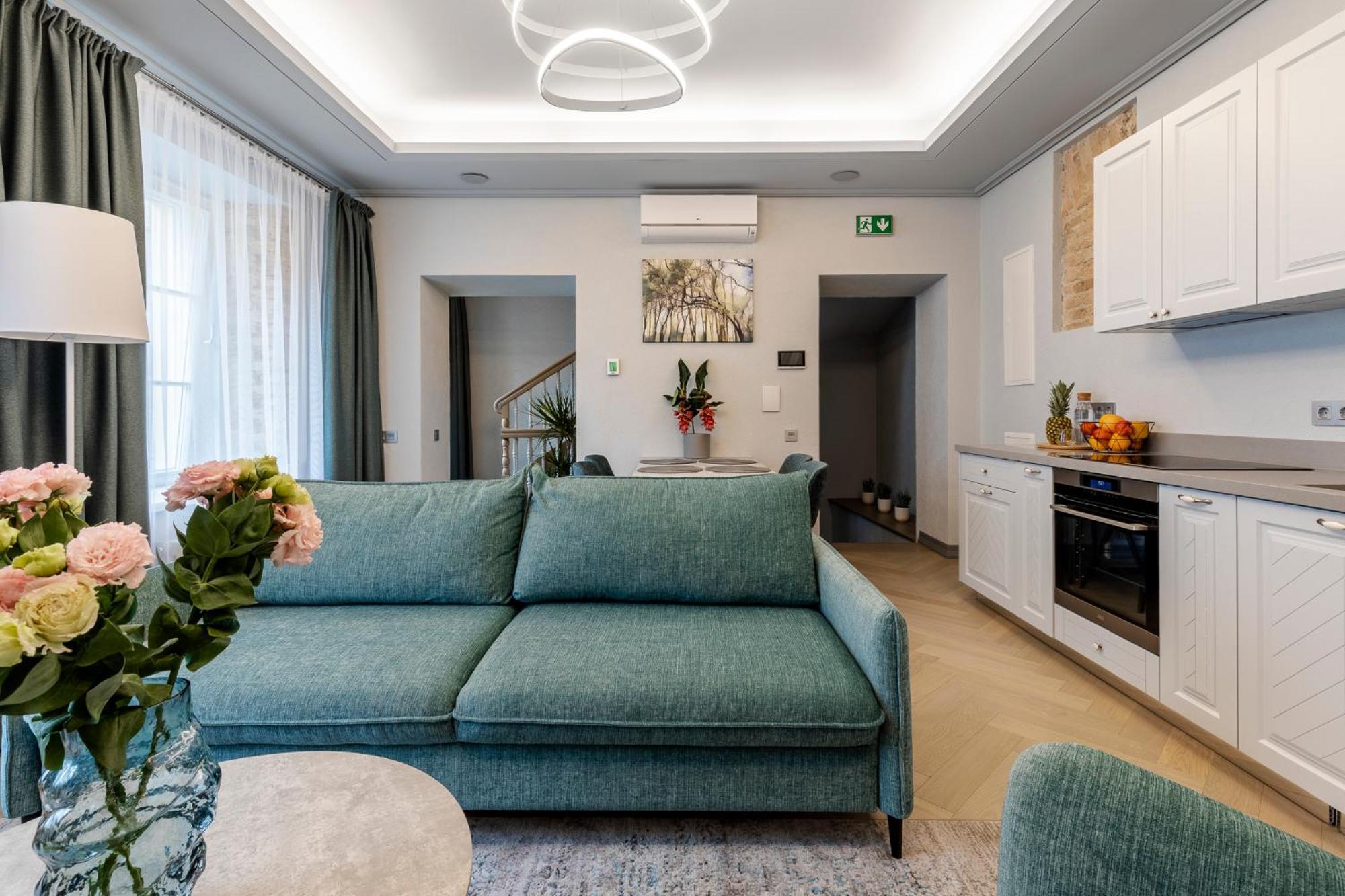 #Stayhere - Modern Luxury Apartments In The Heart Of Old Town วิลนีอุส ภายนอก รูปภาพ